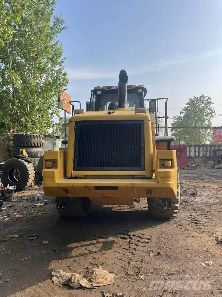 CAT 966 Колесни екскаватори