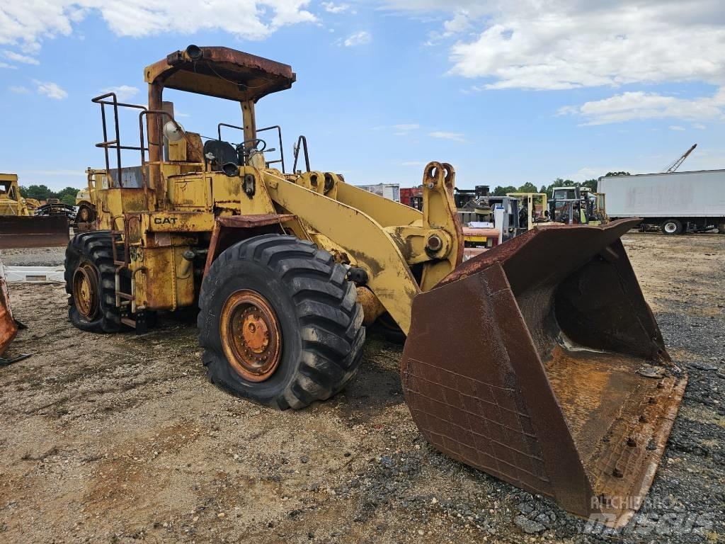 CAT 966 D Колесни товарачи