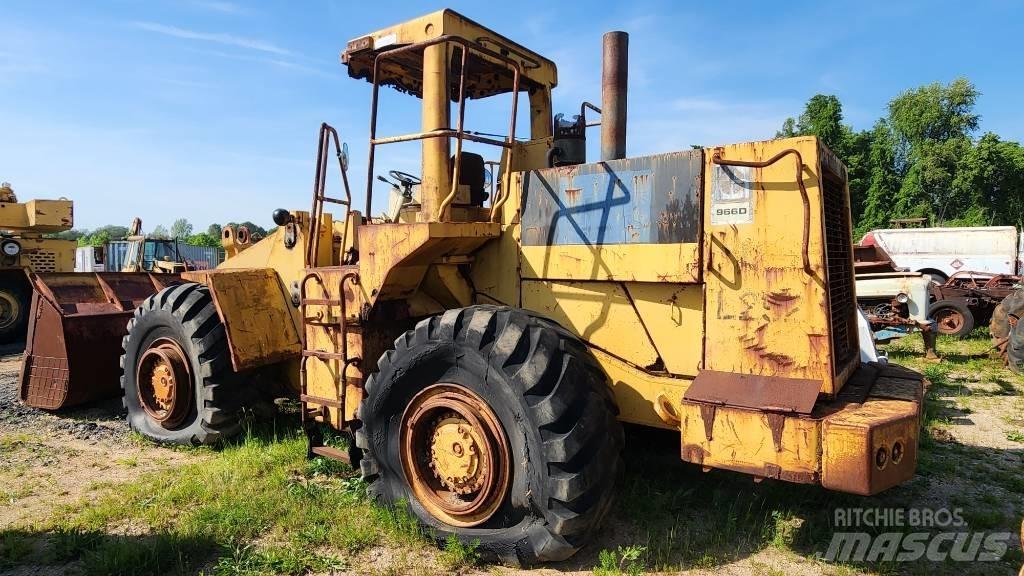 CAT 966 D Колесни товарачи