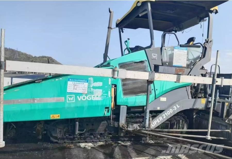Vögele 2100-3 Машини за асфалт