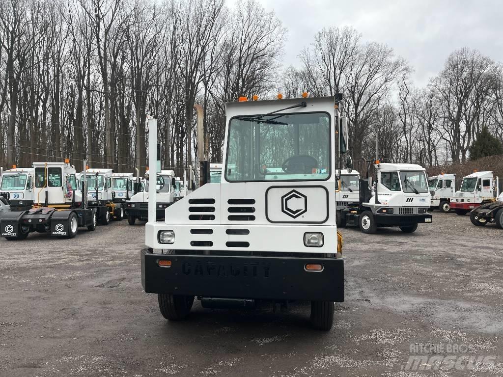 Capacity TJ5000 DOT Терминални трактори
