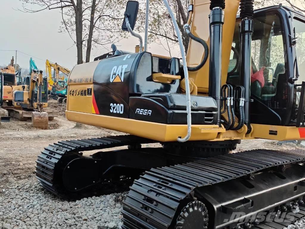 CAT 320 D Верижен екскаватор