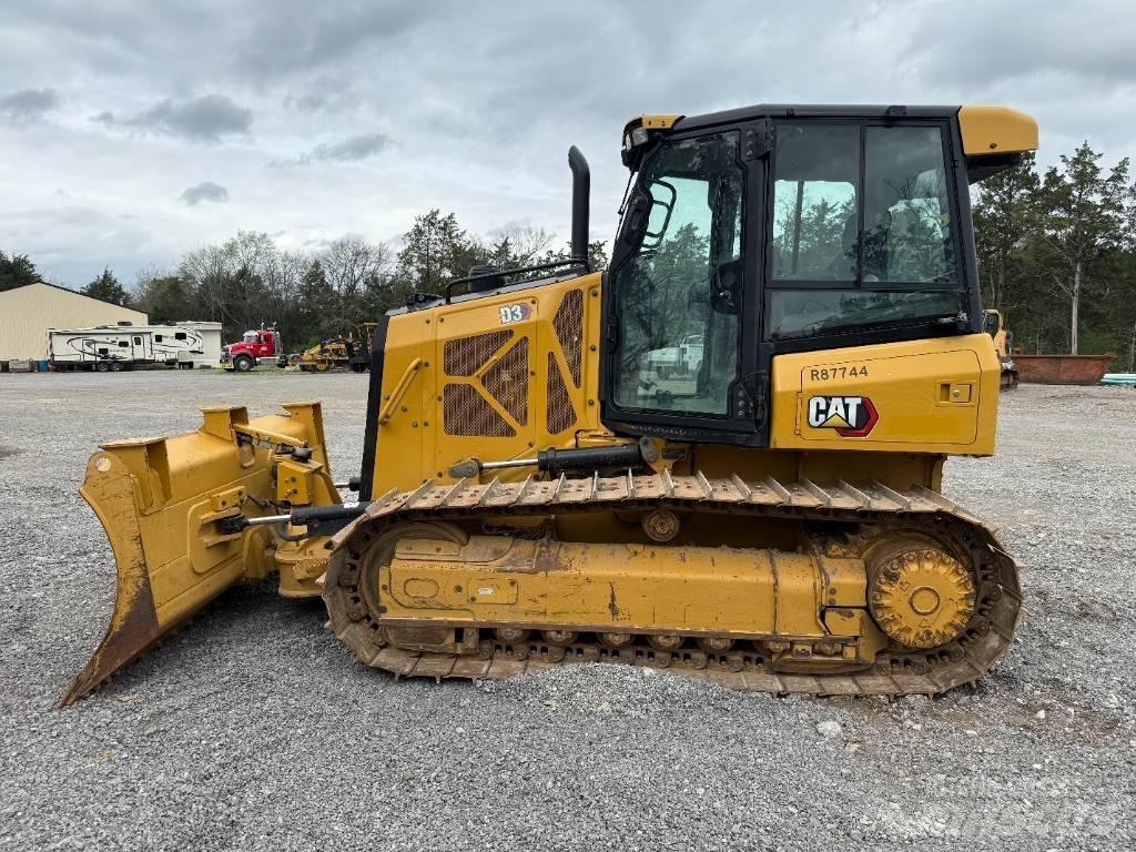 CAT D3 Верижни булдозери
