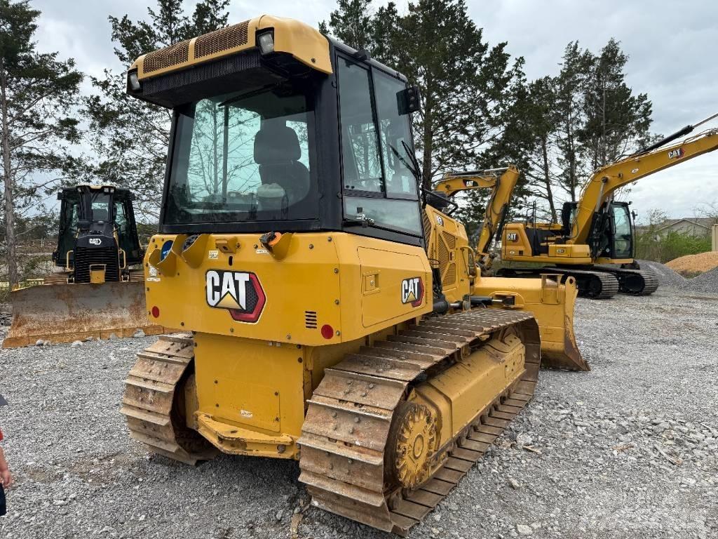 CAT D3 Верижни булдозери
