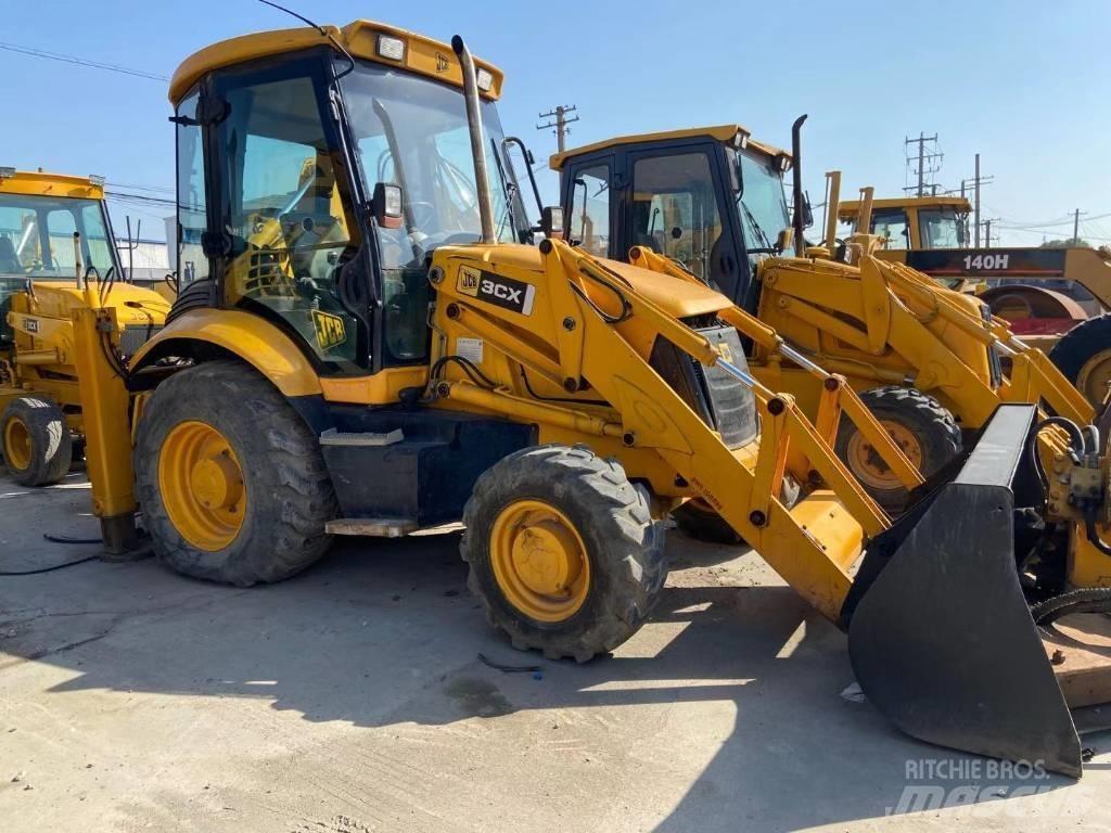JCB 3 CX Товарач със заден ексватор