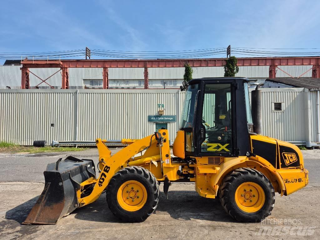 JCB 407 B Колесни товарачи