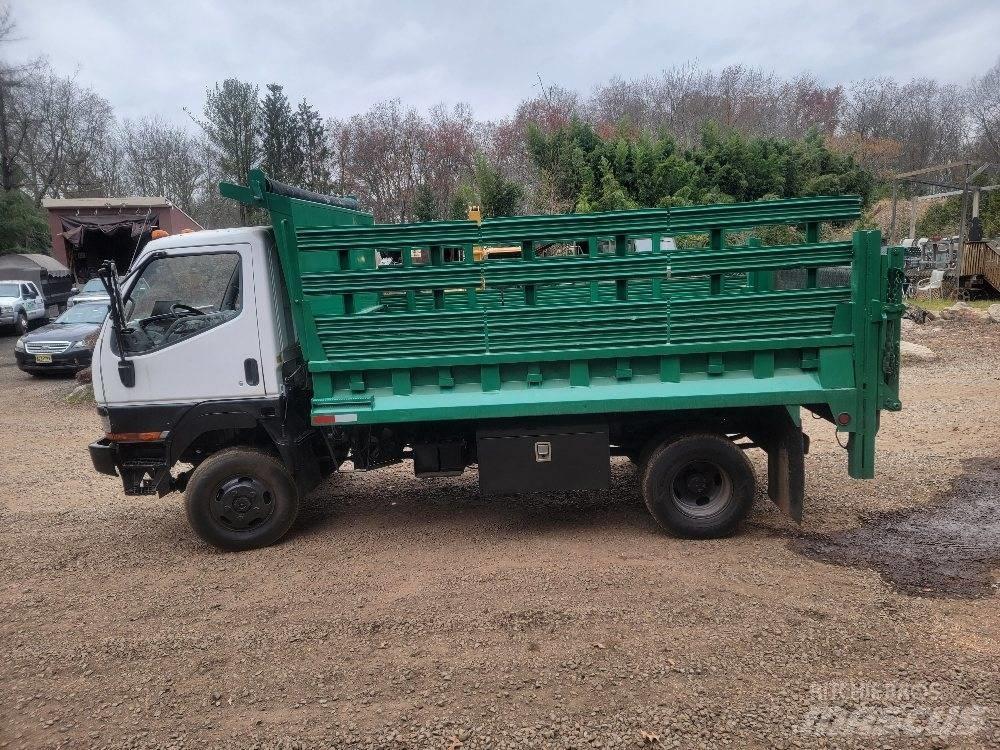 Mitsubishi FUSO Самосвал