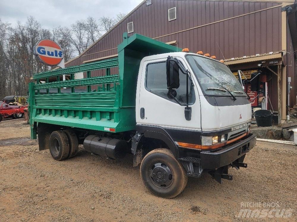 Mitsubishi FUSO Самосвал