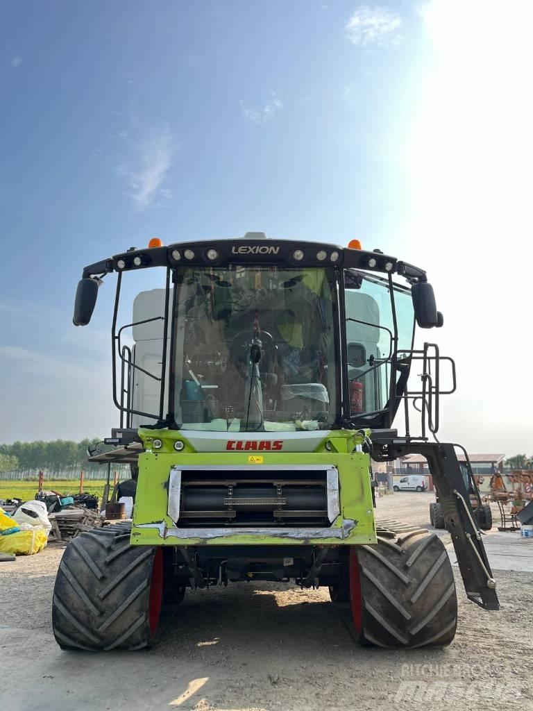 CLAAS LEXION 7600 TT Комбайни