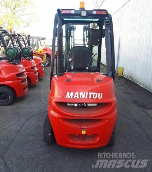 Manitou MI25D Камиони за херавни местности