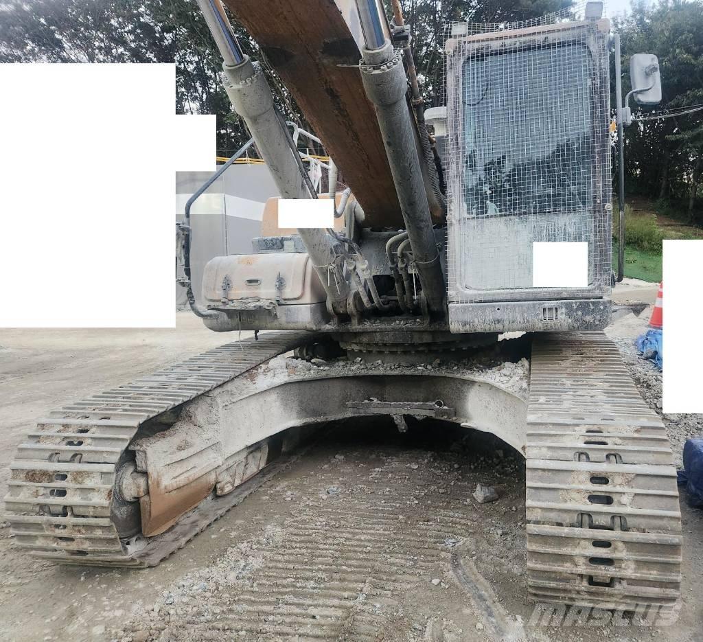 Hyundai HX300 Верижен екскаватор