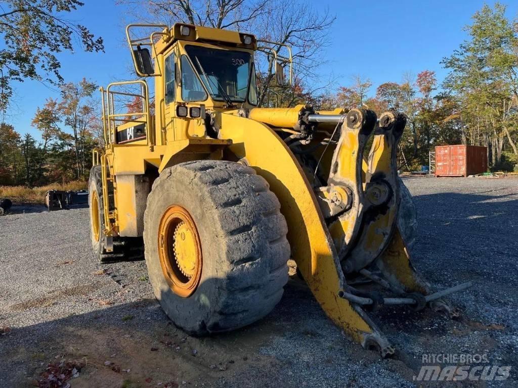 CAT 988 F Колесни товарачи