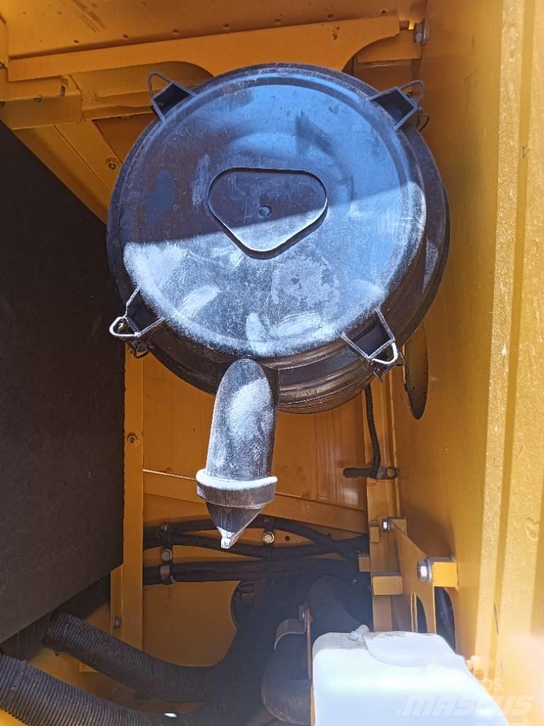 Komatsu PC 220 Верижен екскаватор
