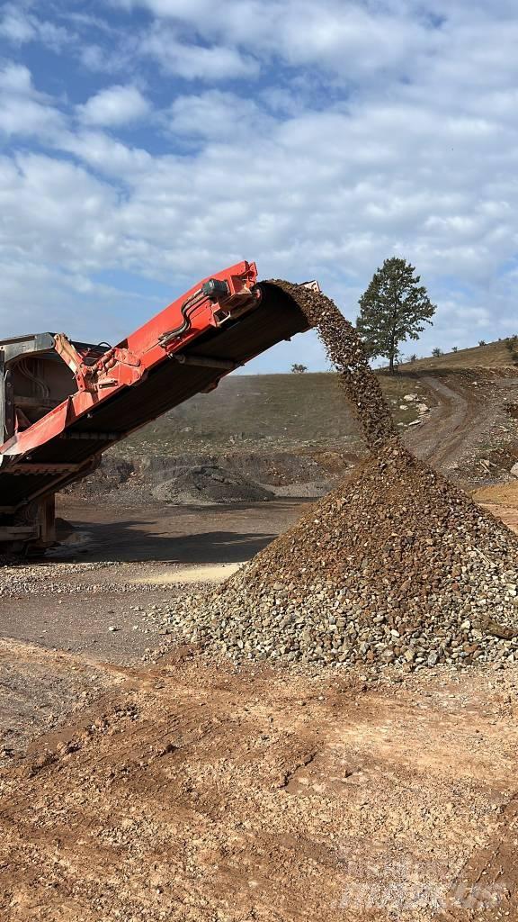Sandvik QI240 Мобилни трошачки
