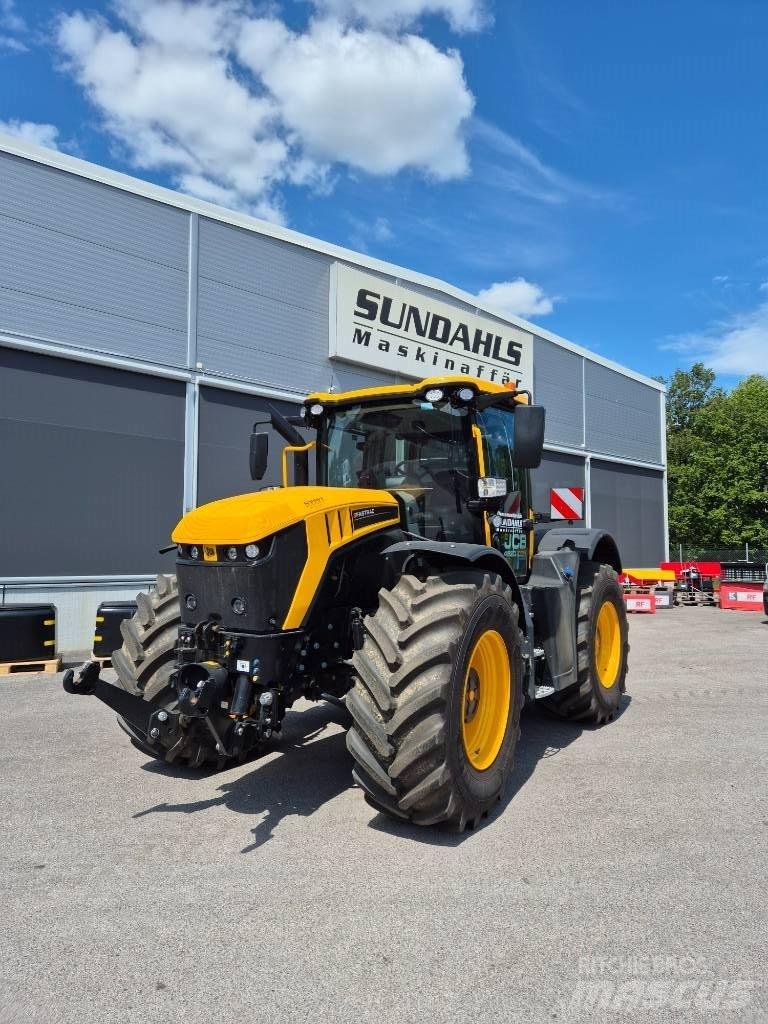JCB Fastrac 4220 Трактори