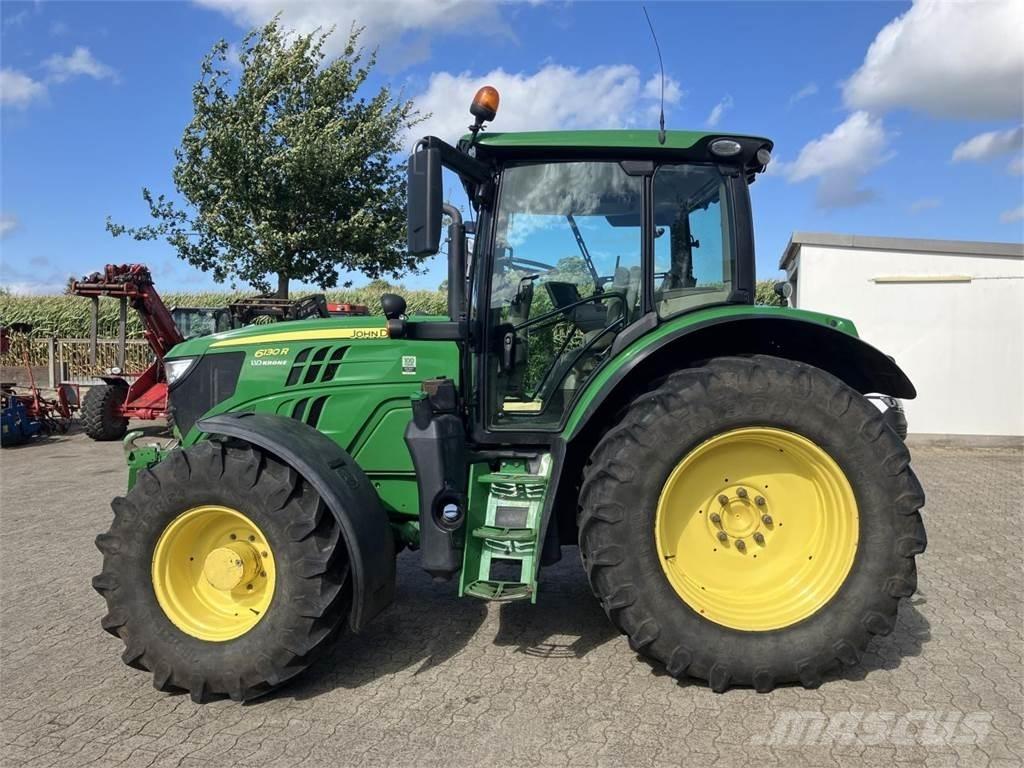 John Deere 6130R Трактори