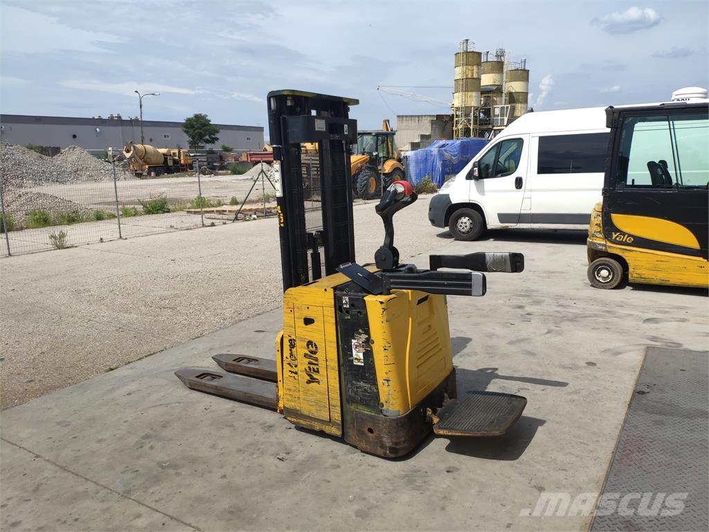 Yale MS15X IL Самоходни товарачи