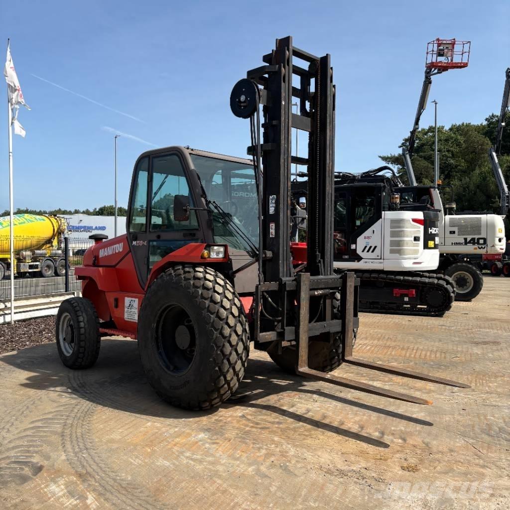 Manitou M 30.4 Камиони за херавни местности