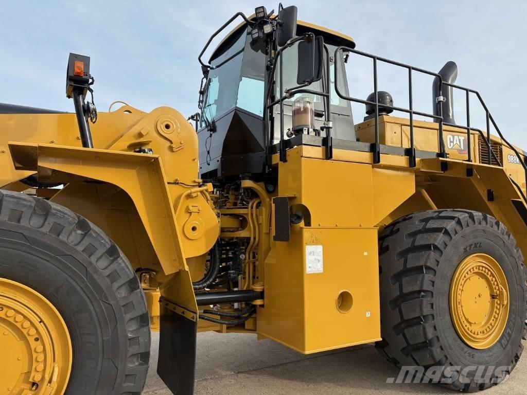 CAT 988 K Колесни товарачи