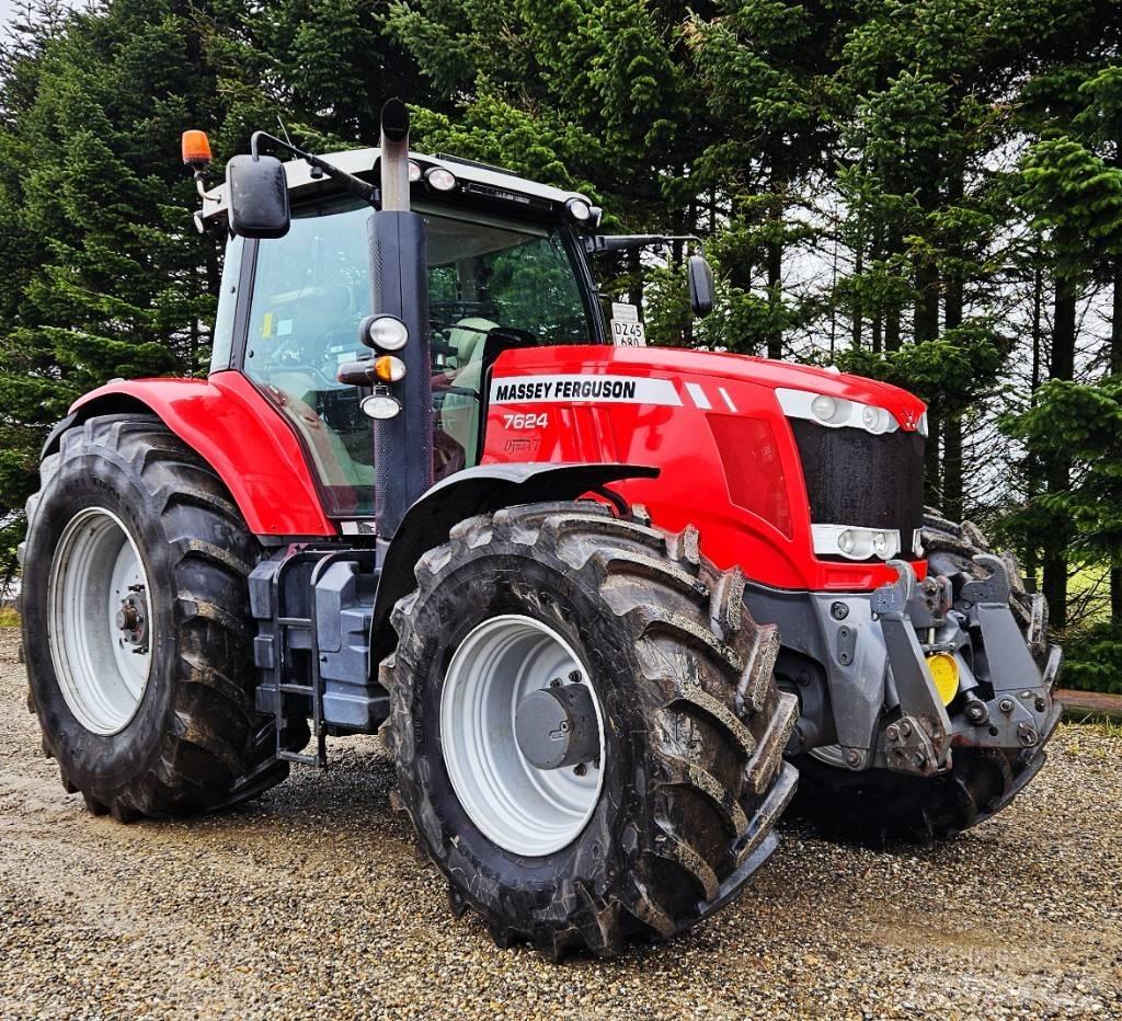 Massey Ferguson 7624 Трактори