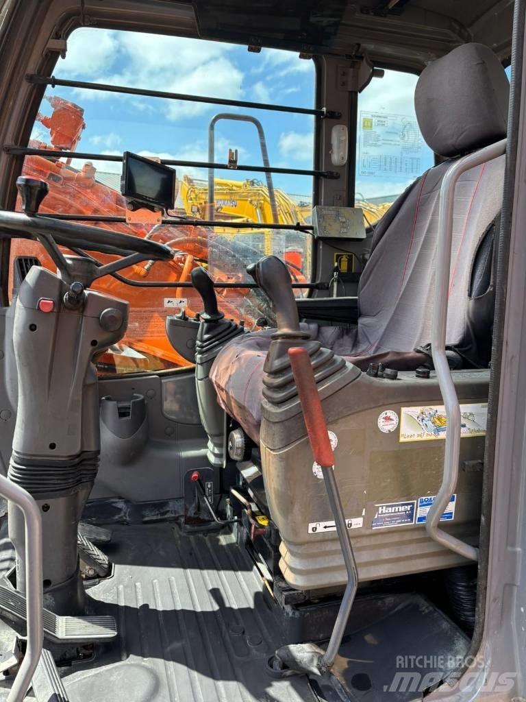 Hitachi ZX 130 W Колесни екскаватори