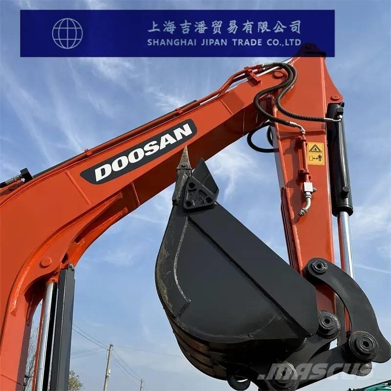 Doosan DX 60 Мини екскаватори < 7 т