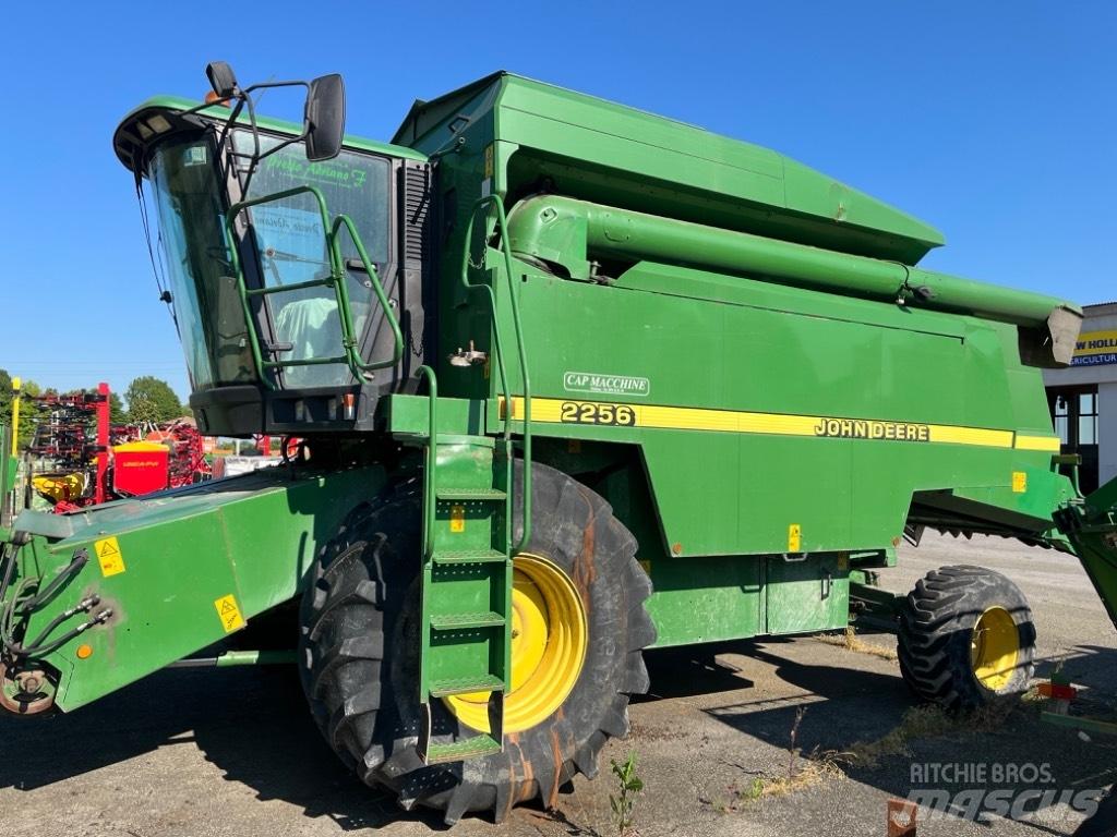 John Deere 2256 Комбайни