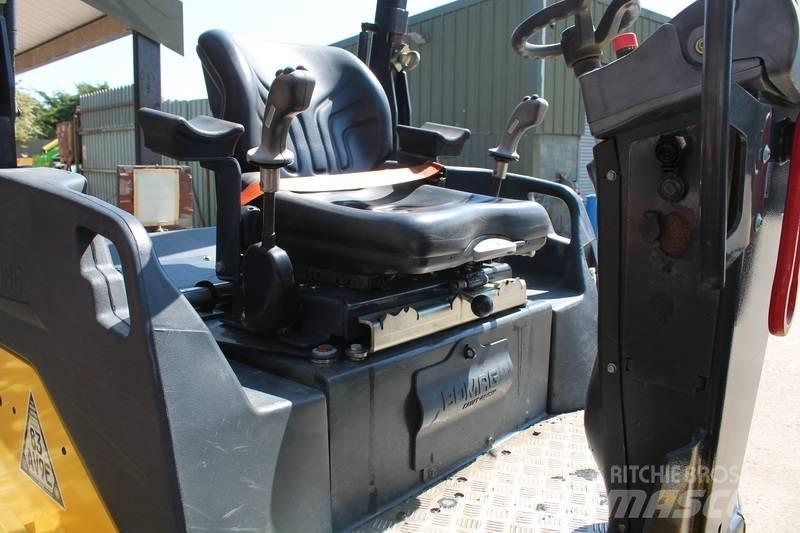 Bomag BW 135 AD-5 Двойни барабанни ролки
