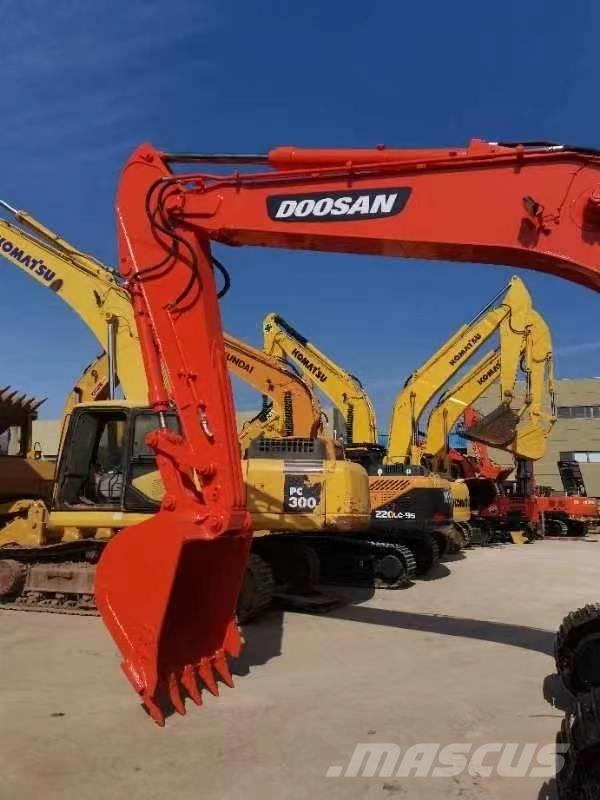Doosan DX 225 Верижен екскаватор
