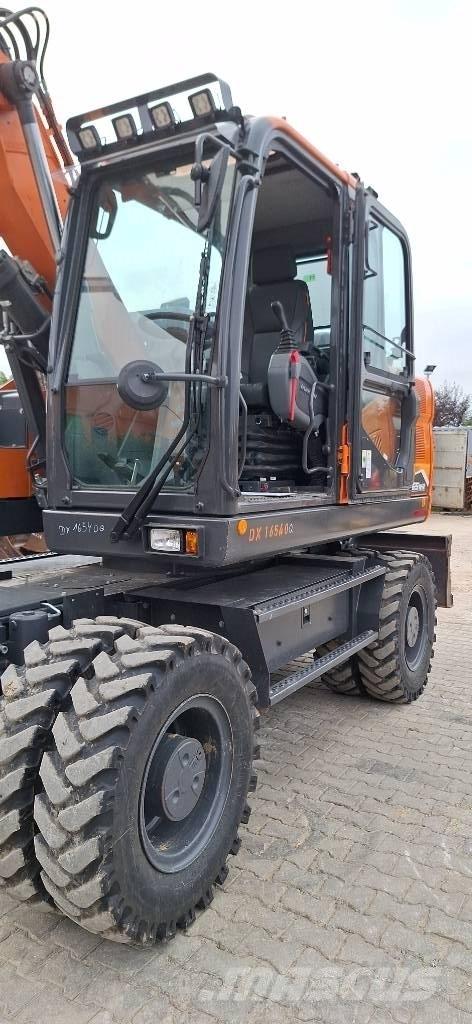 Doosan DX 165 WR-7 Колесни екскаватори