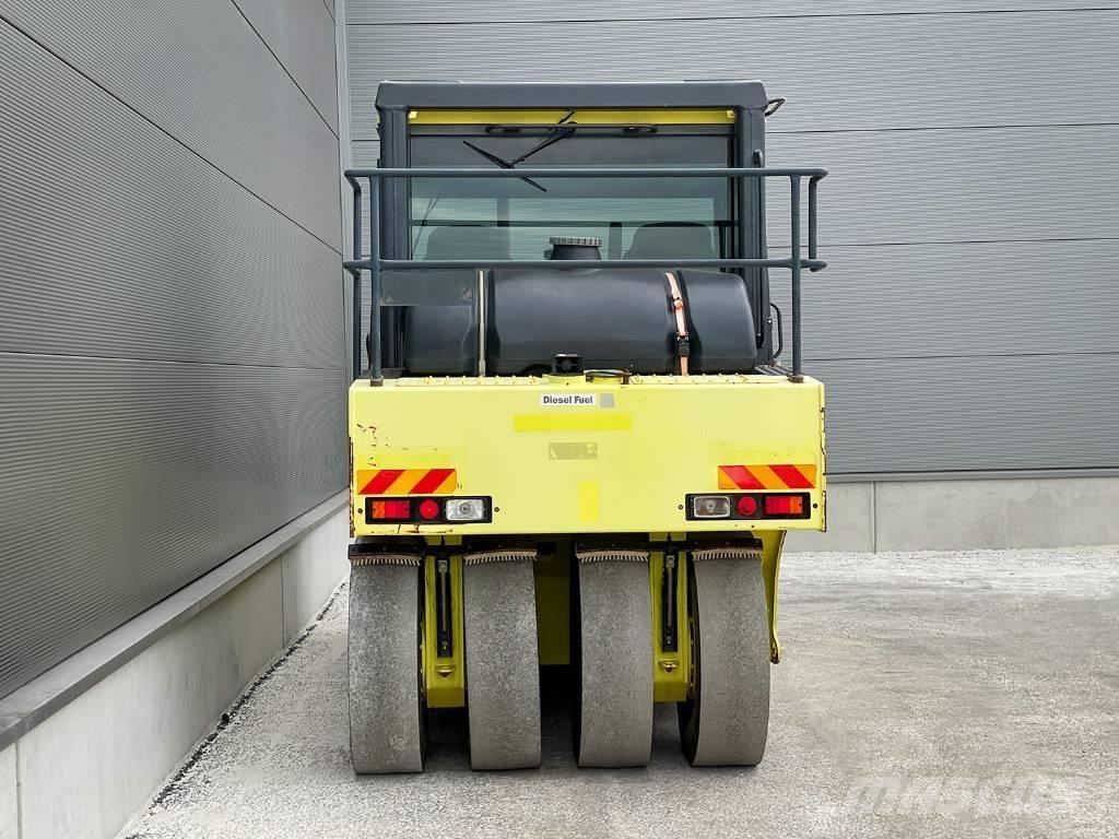 Ammann AP 240 Пневматични гумени  ролки
