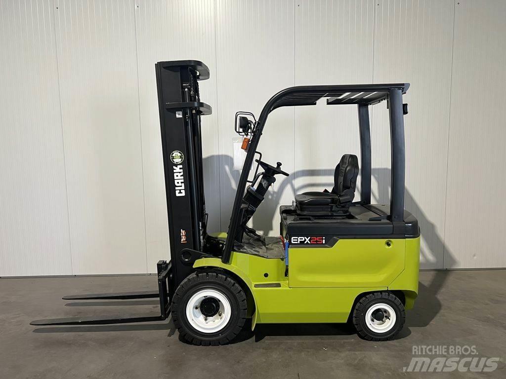 Clark EPX25i Електрически вилични кари-повдигачи