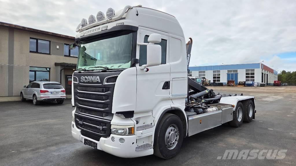 Scania R520 6X4 Камиони с кран с кука