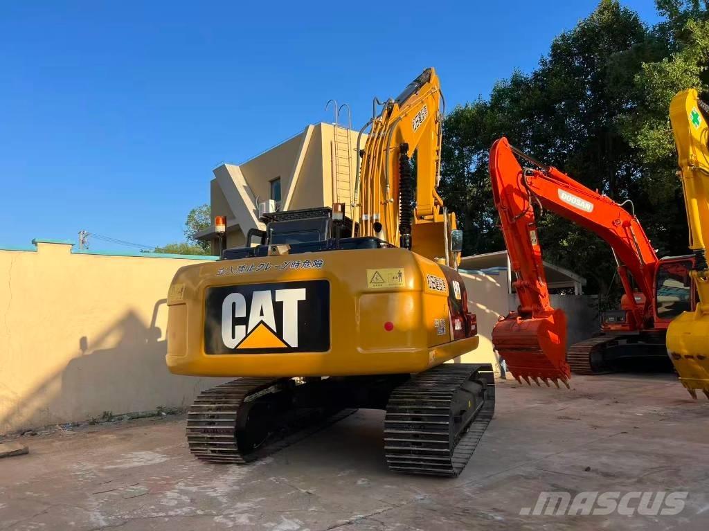 CAT 320 D Верижен екскаватор