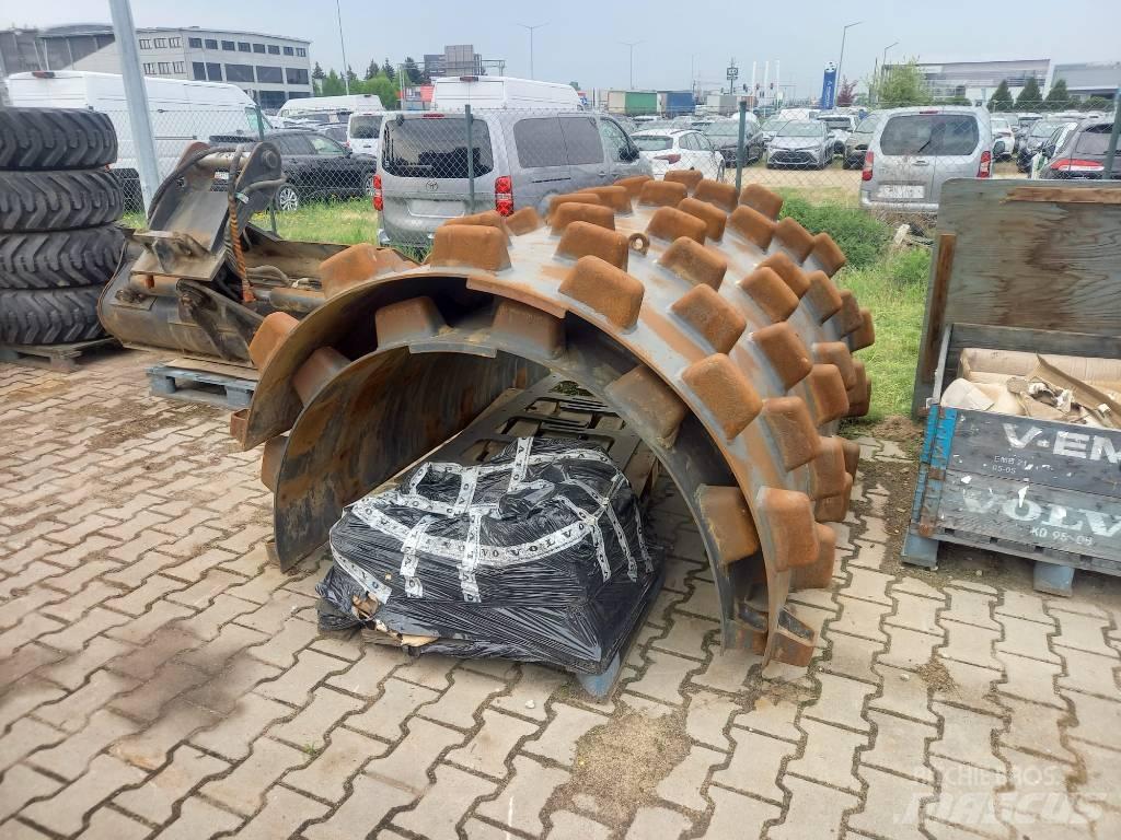 Volvo SD 115 B Еднобарабанни ролки
