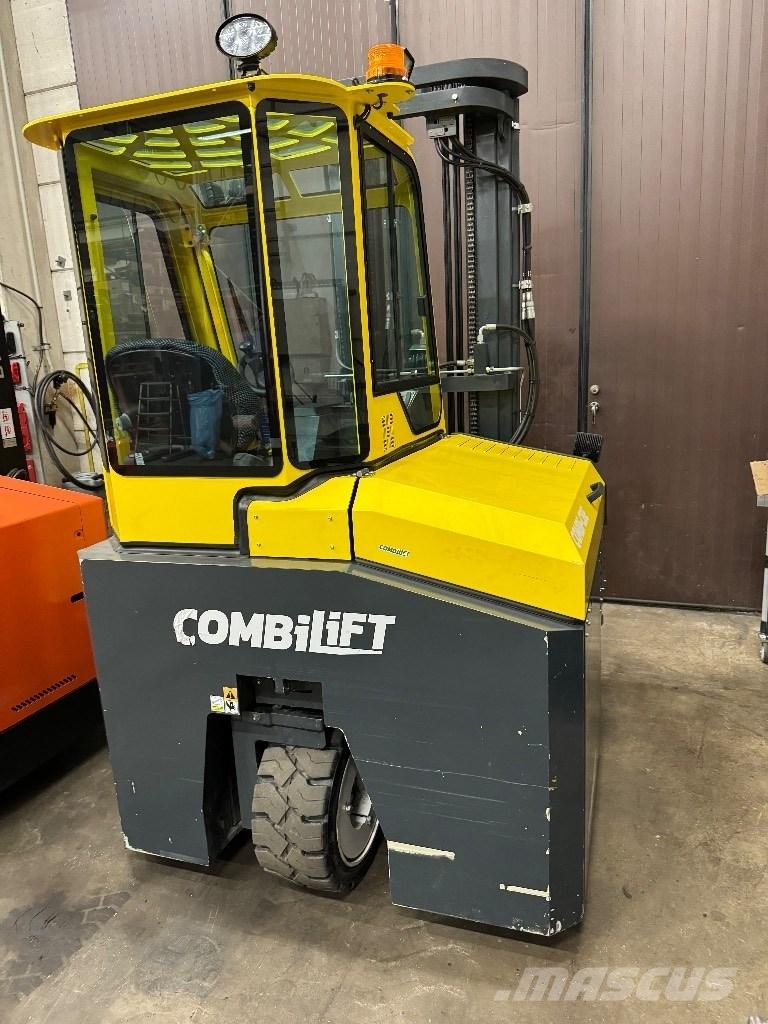 Combilift CBE3000 Повдигач с движение в 4 посоки