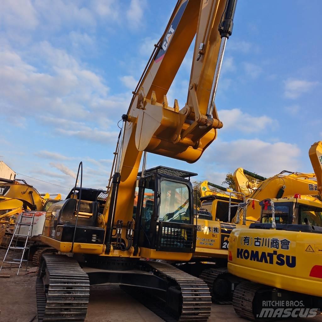 CAT 320 D Верижен екскаватор