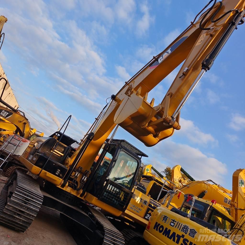 CAT 320 D Верижен екскаватор