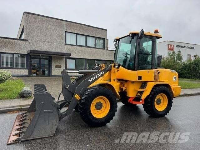Volvo L 30 G Колесни товарачи