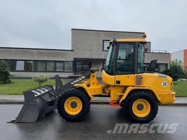 Volvo L 30 G Колесни товарачи