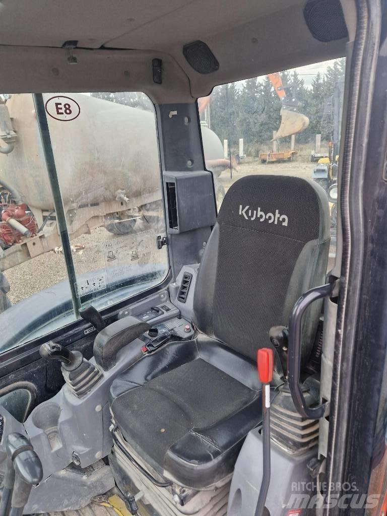 Kubota U 55-4 Мини екскаватори < 7 т