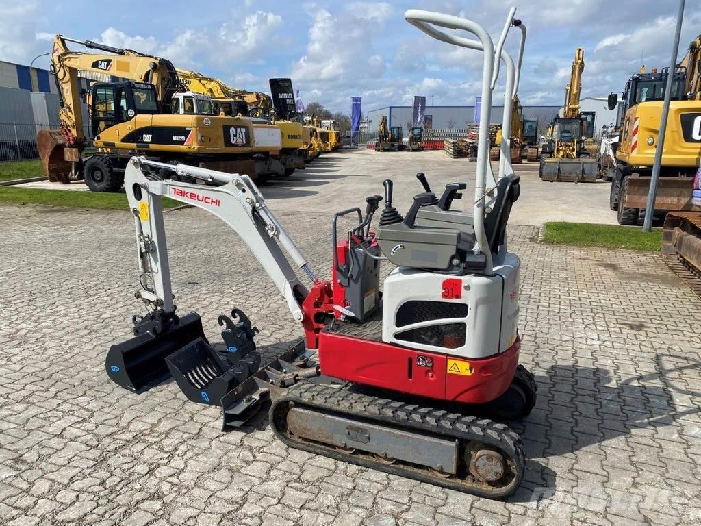 Takeuchi TB210R Мини екскаватори < 7 т
