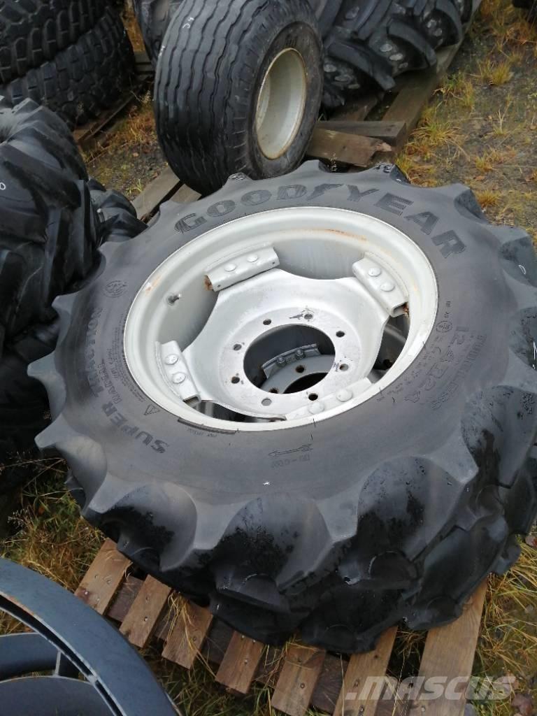 Goodyear 12,4r24 Колелета/Гуми