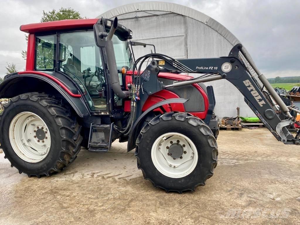 Valtra N 101 HT Трактори