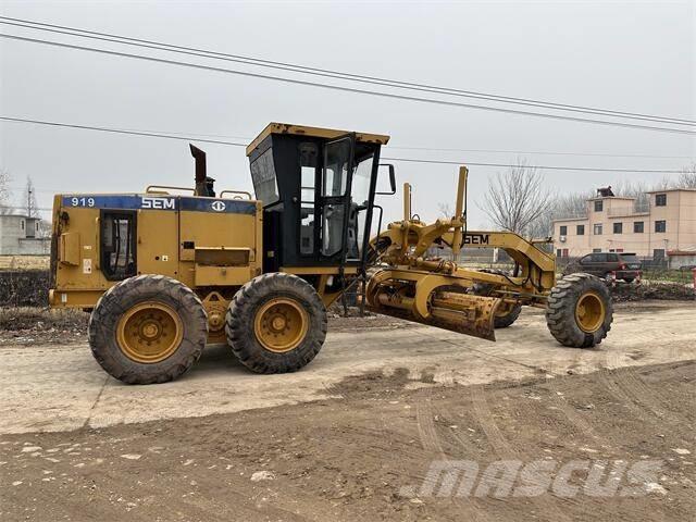 SEM 919 Колесни булдозери
