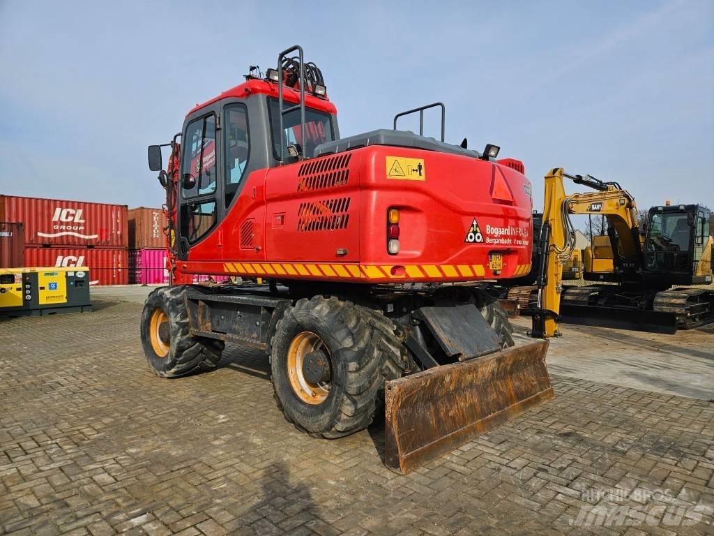 Doosan DX 140 W-3 Колесни екскаватори