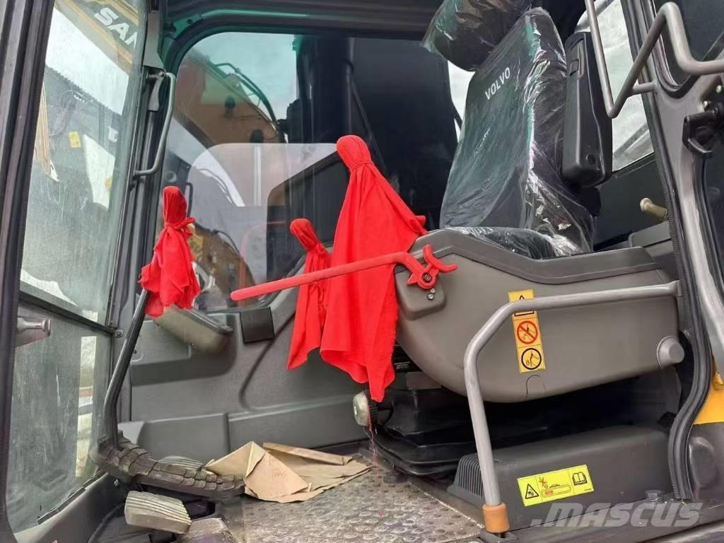 Volvo 240 Верижен екскаватор