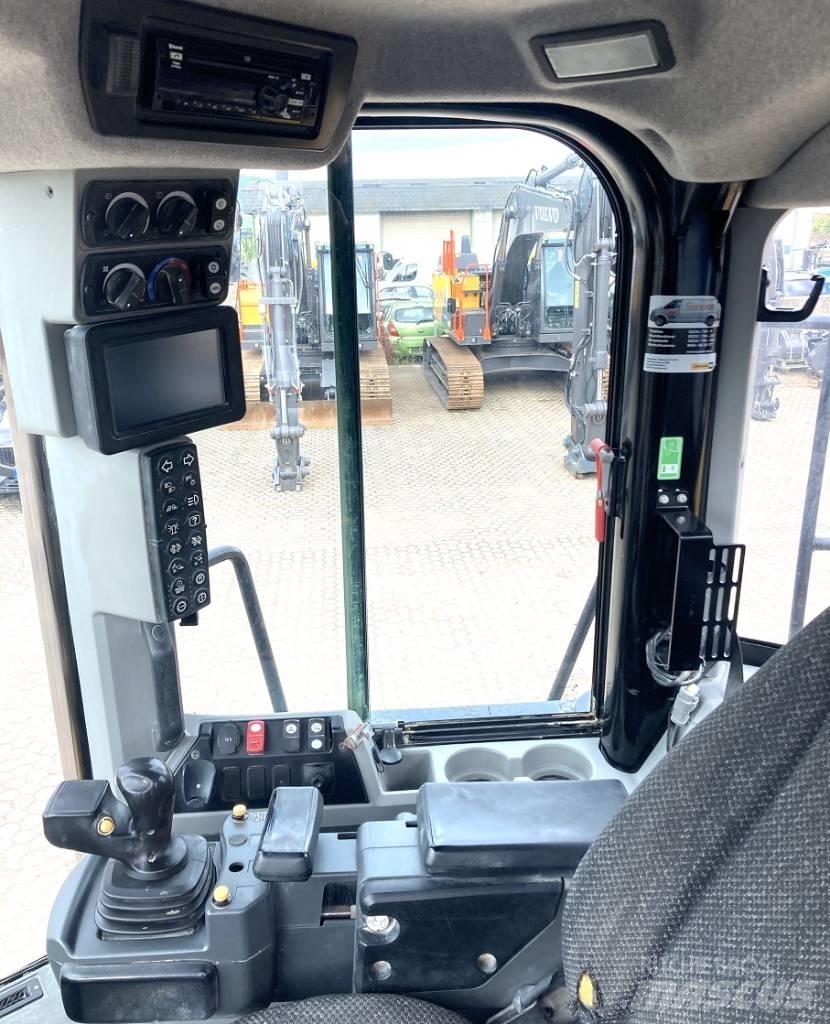 CAT 972 M Колесни товарачи