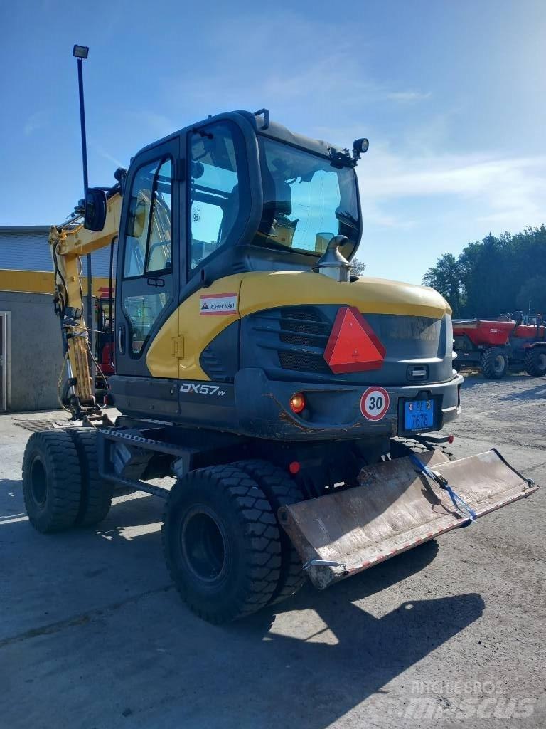 Doosan DX 57 W-5 Колесни екскаватори