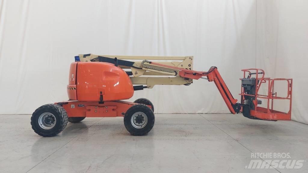 JLG 450 AJ Съчленени стрелови подемници